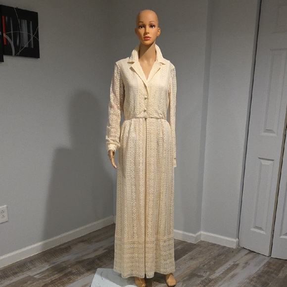 Vintage Dresses & Skirts - Vintage Cream Long Sleeve Lace Dress